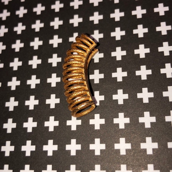 Super Awesome Handmade Gold Coated Metal Ear Cuff - Picture 1 of 4